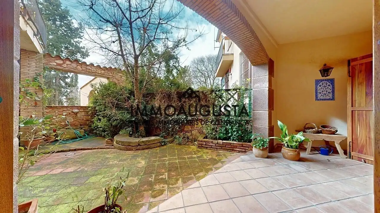 Jardín de Finca rústica en venta en Collbató con Aire acondicionado, Calefacción y Terraza