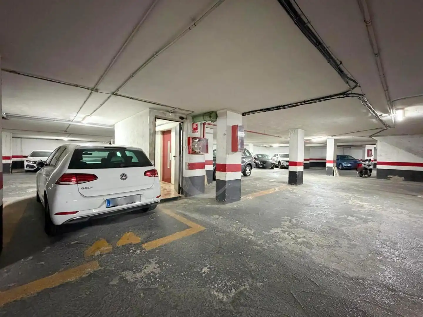 Aparcament de Pis en venda en Valencia amb Aire condicionat i Terrassa