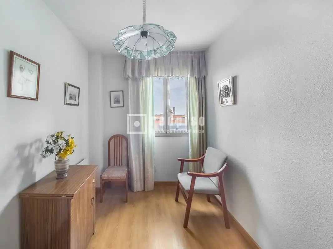 Bedroom of Flat for sale in Madrid  with Air Conditioner and Heating