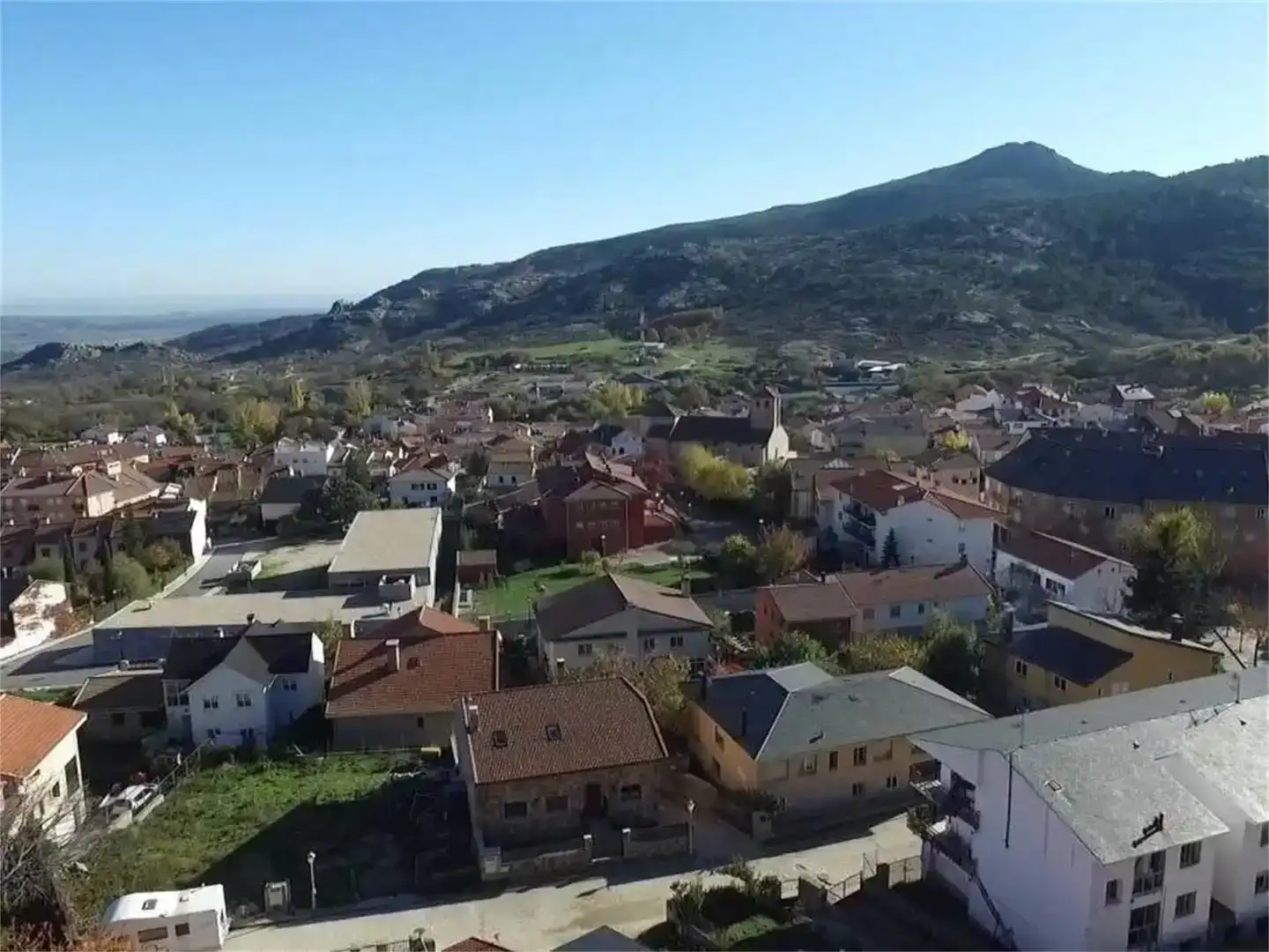 Vista exterior de Casa o chalet en venta en Bustarviejo con Jardín privado, Trastero y Piscina