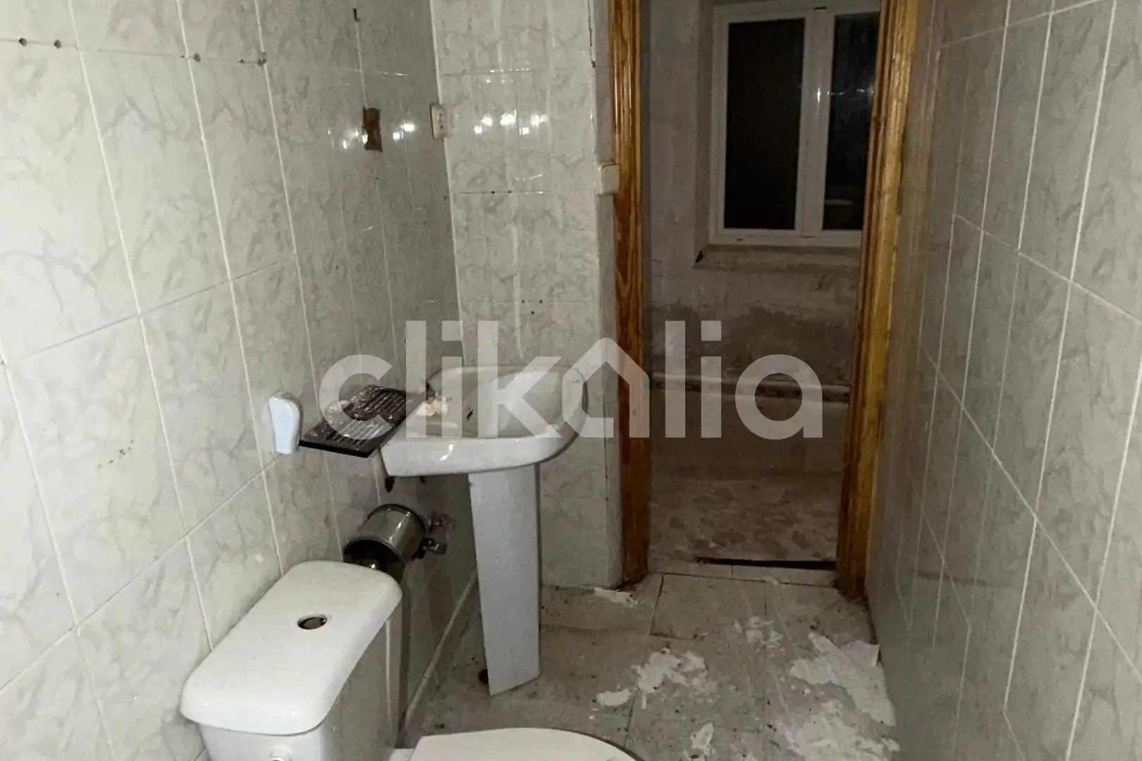 Bathroom of Houses for sale in Colmenar de Oreja  with Terrace and Storage room