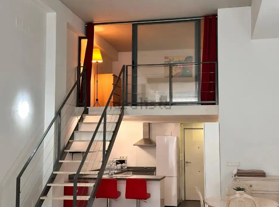 Loft zur Miete in Valencia, Valencia