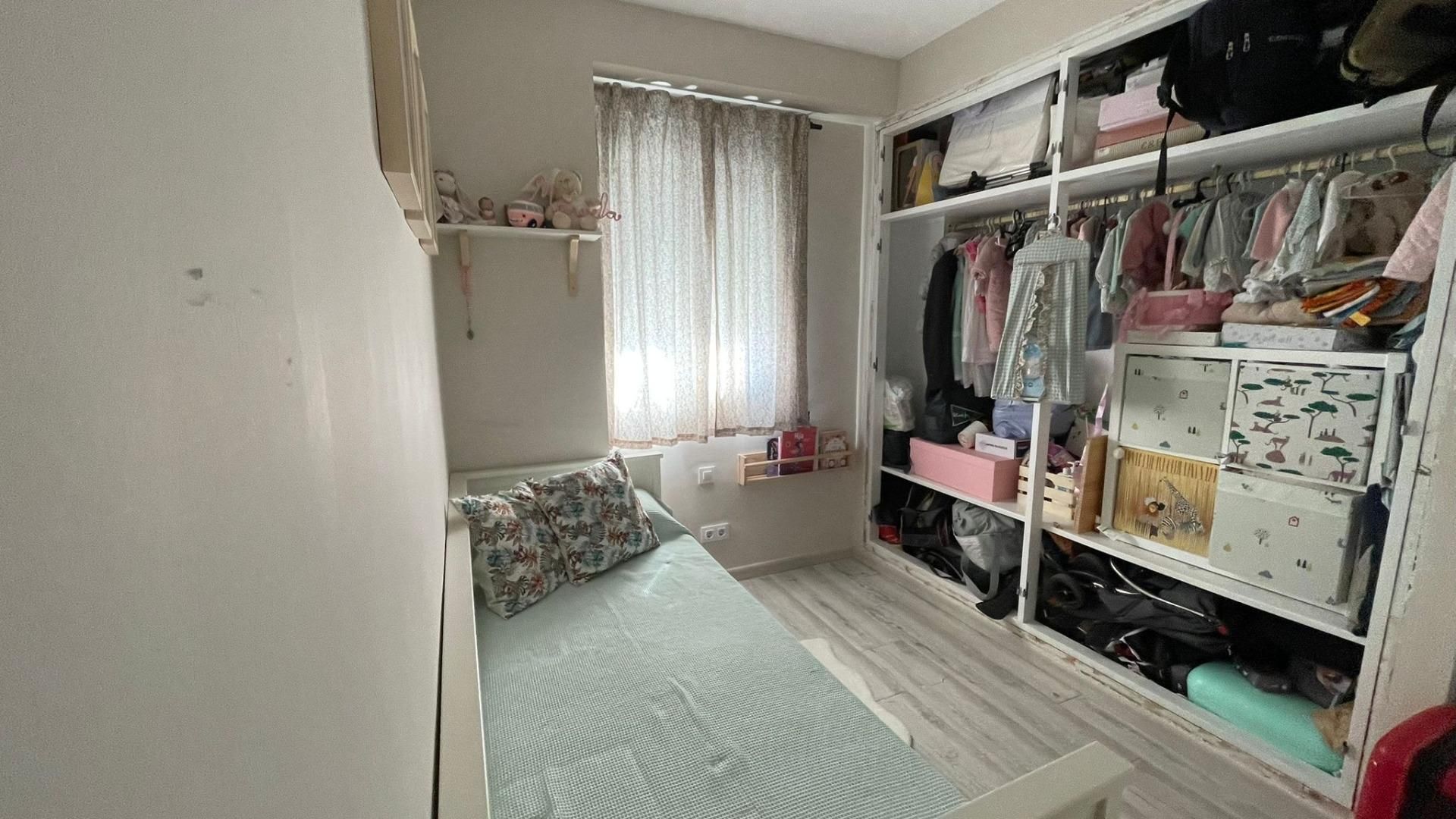 Bedroom of Duplex for sale in  Sevilla Capital  with Air Conditioner, Terrace and Balcony