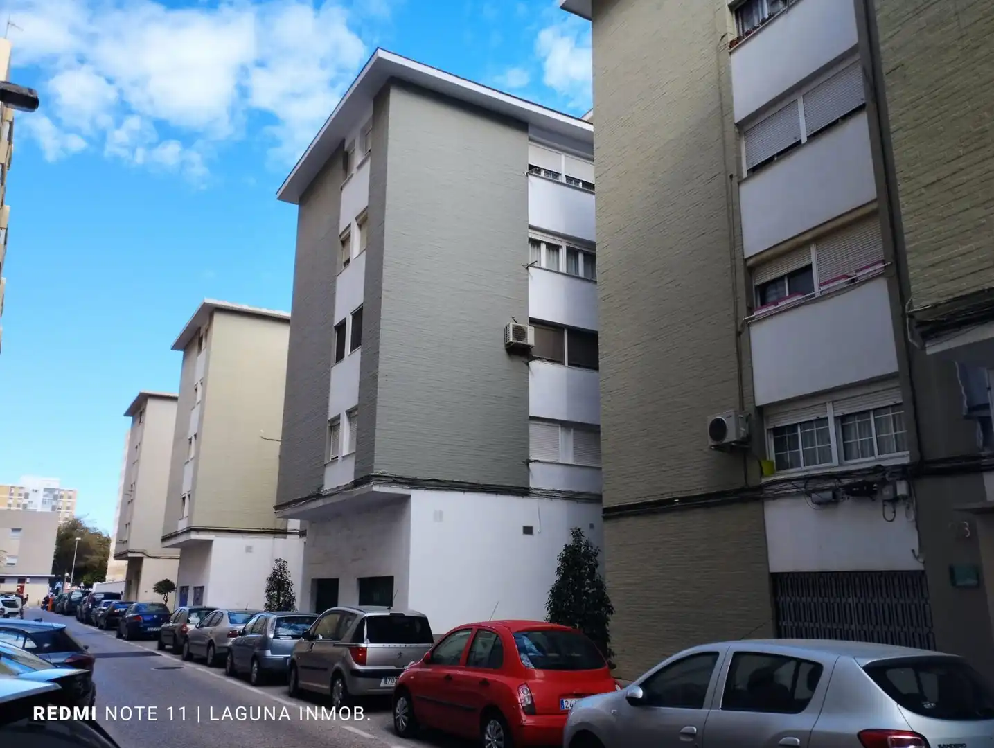 Vista exterior de Piso en venta en Cádiz con Aire acondicionado