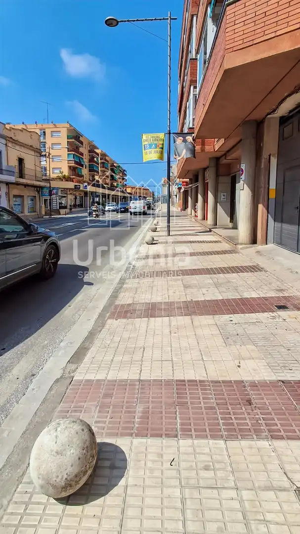 Vista exterior de Pis en venda en Calella amb Aire condicionat, Calefacció i Terrassa