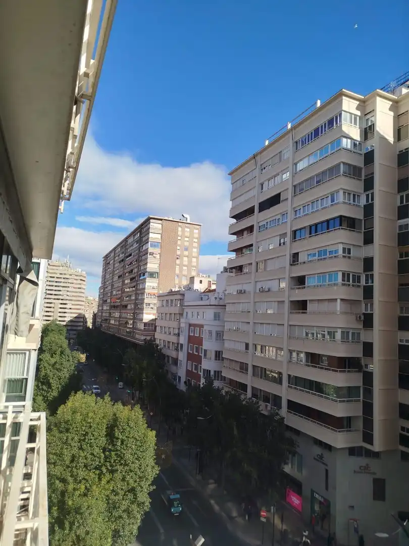 Oficina de alquiler en Santa Catalina - San Bartolomé