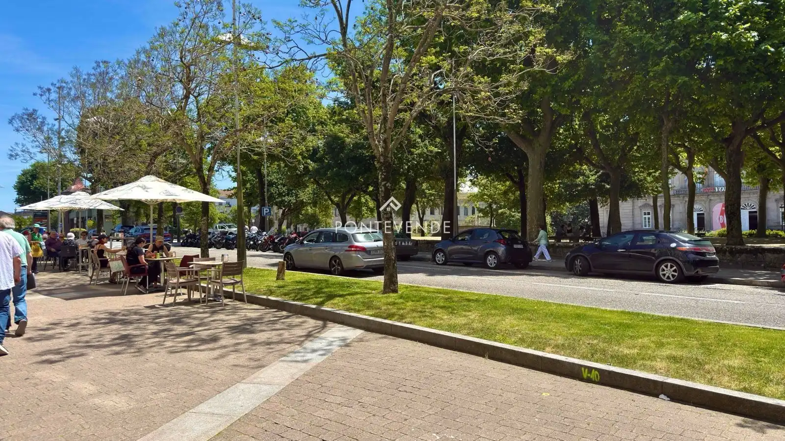 Vista exterior de Pis en venda en Pontevedra Capital  amb Calefacció i Traster