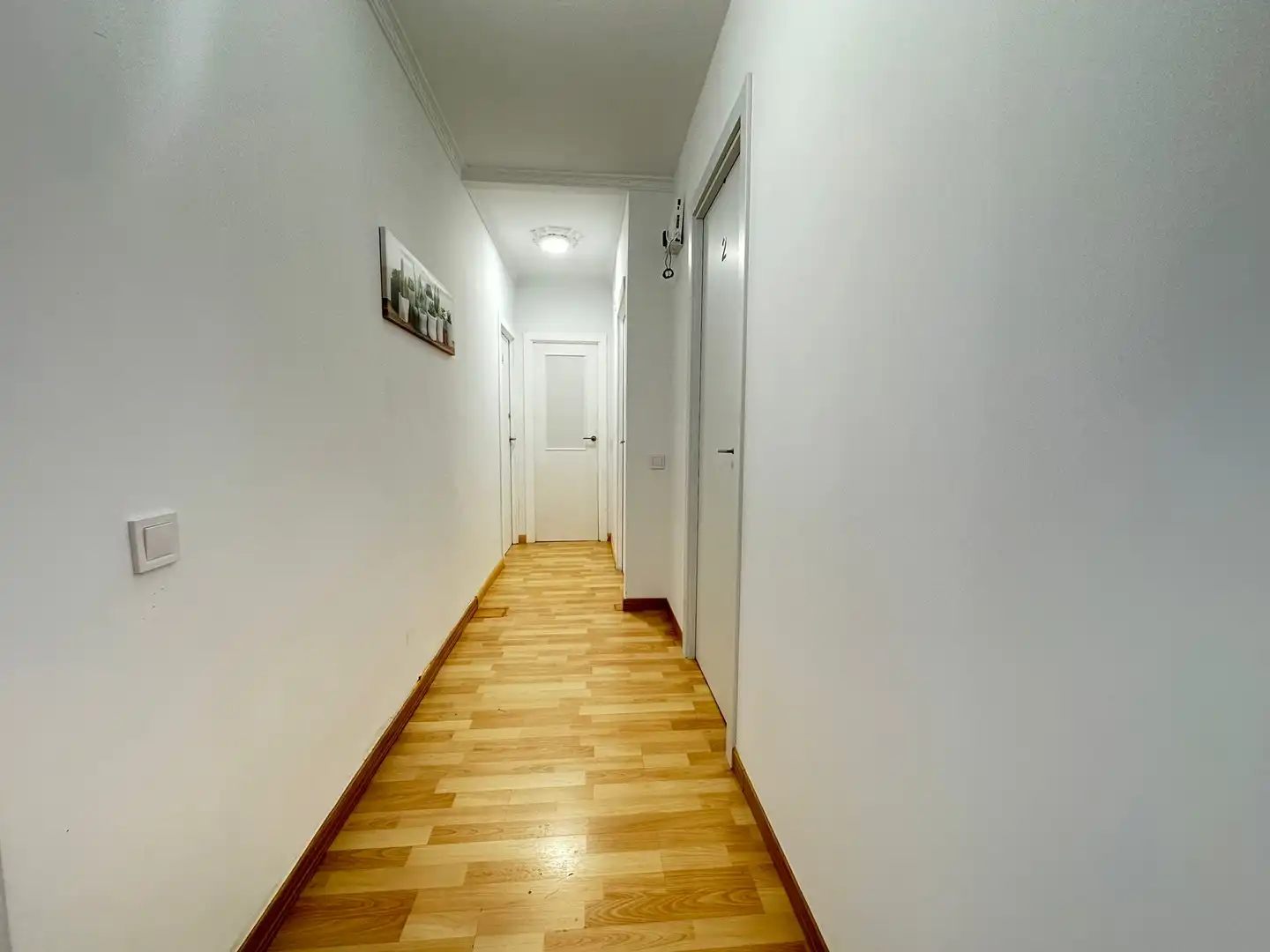 Room in Calle de San Asturio Serrano, 3, Reyes Católicos