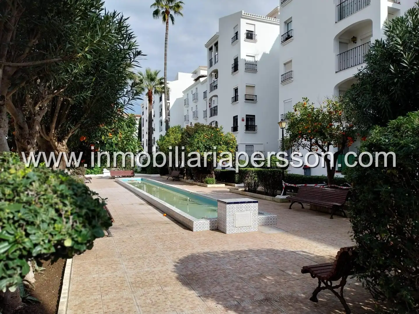 Flat with terrace for sale in San Luis de Sabinillas, imagen 2