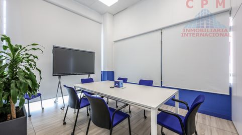 Foto 5 de Oficina de alquiler en Tres Olivos - Valverde, Madrid Capital