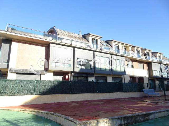 Ático en Alquiler en Urbanización Portonovo en Soto de la Marina