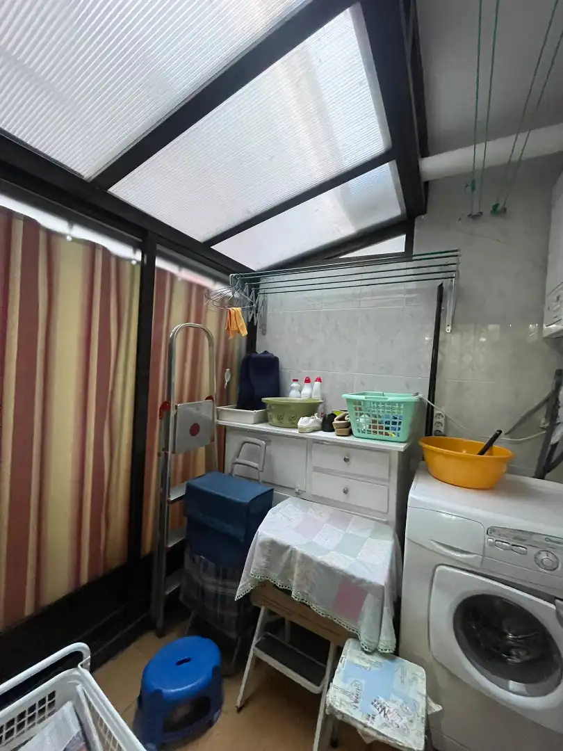 Baño de Piso en venta en Miralvalle - Av. Virgen del Puerto - La Data 