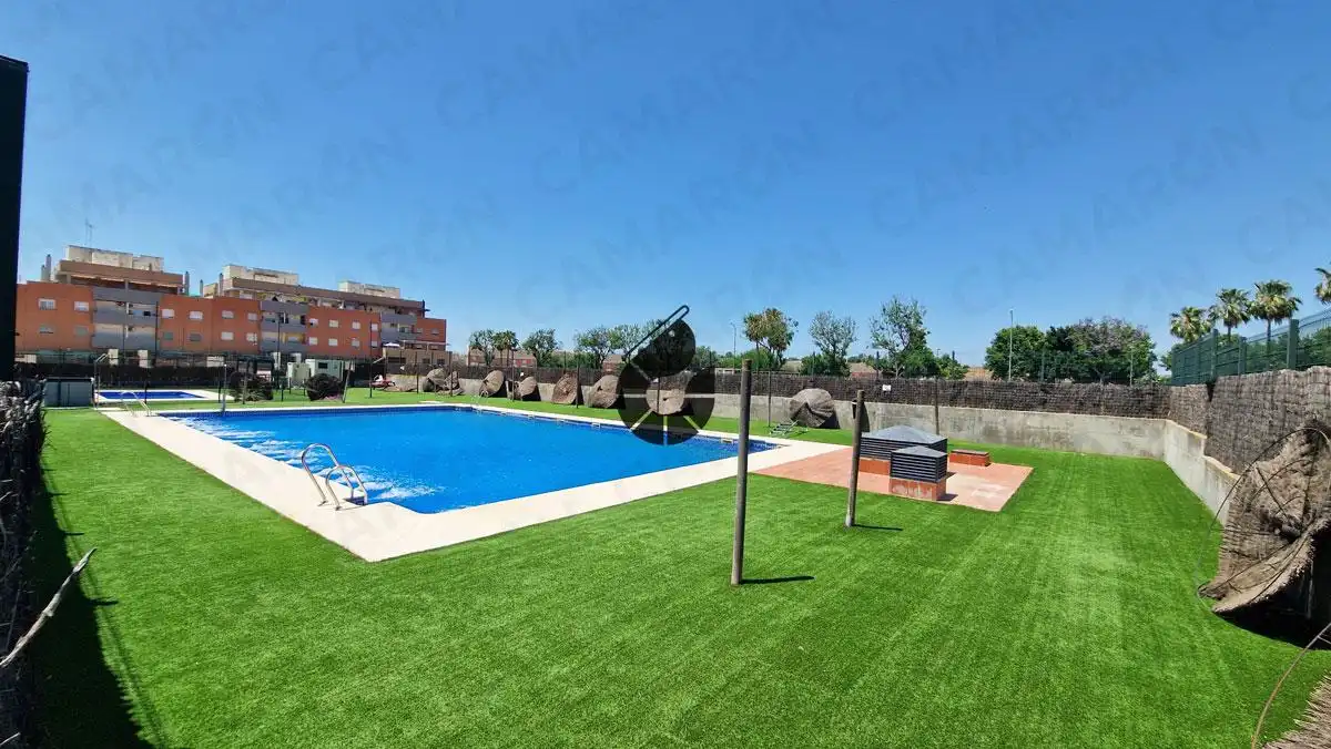 Piscina de Piso en venta en Coria del Río con Jardín privado, Trastero y Piscina