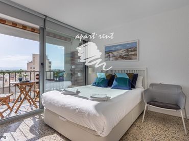 Piso con balcón en venta en DELTA MUGA