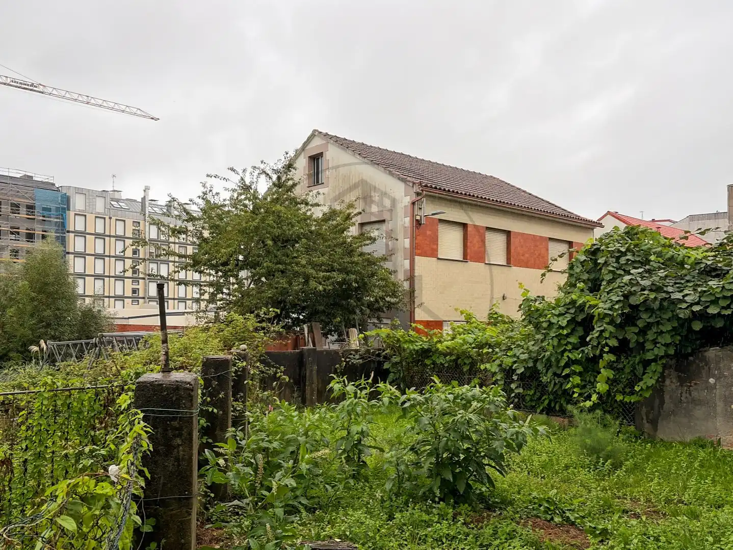 Vista exterior de Pis en venda en Pontevedra Capital  amb Calefacció, Traster i Forn