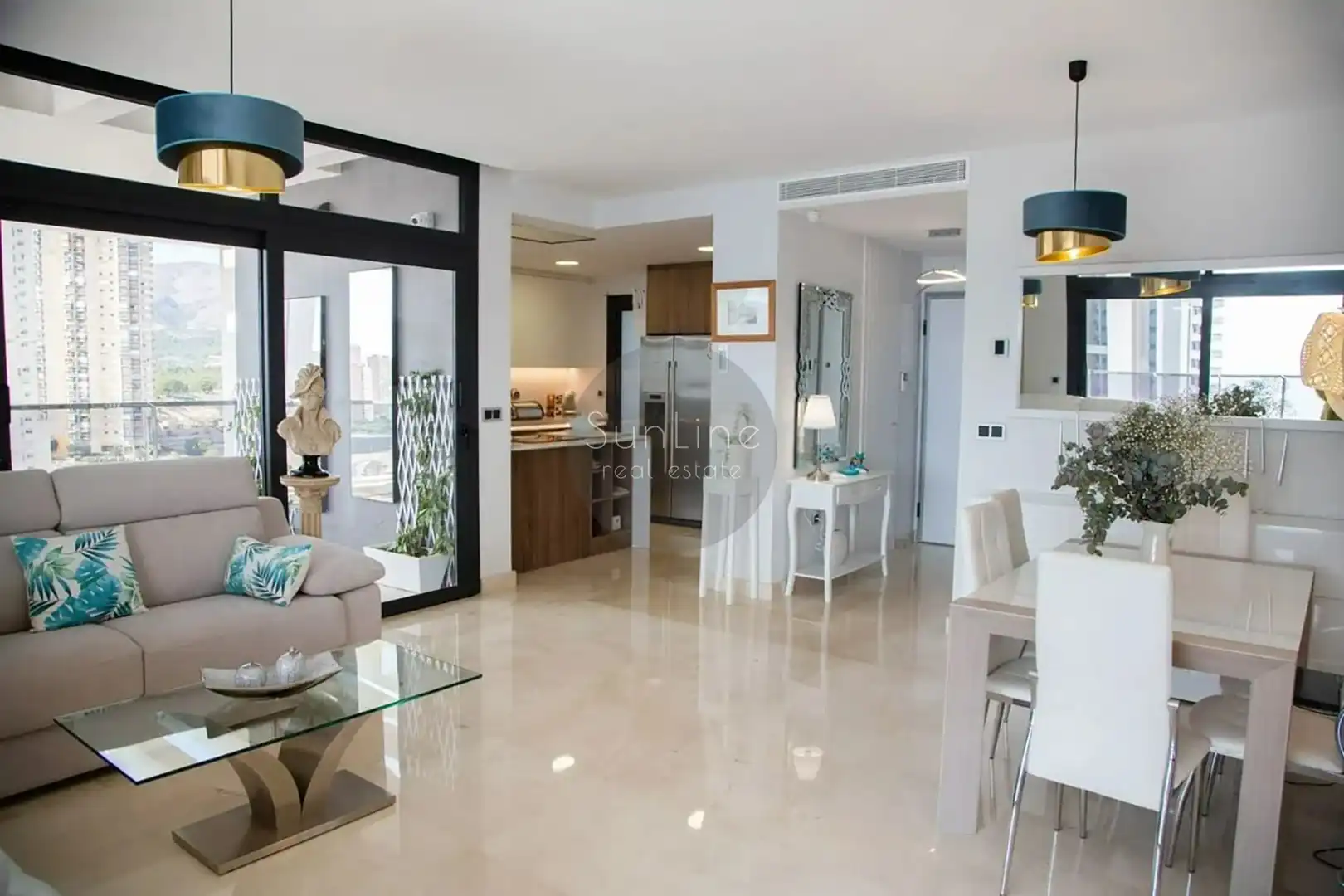 Wohnzimmer von Wohnung zum Verkauf in Benidorm mit Möbliert, Balkon und Whirlpool