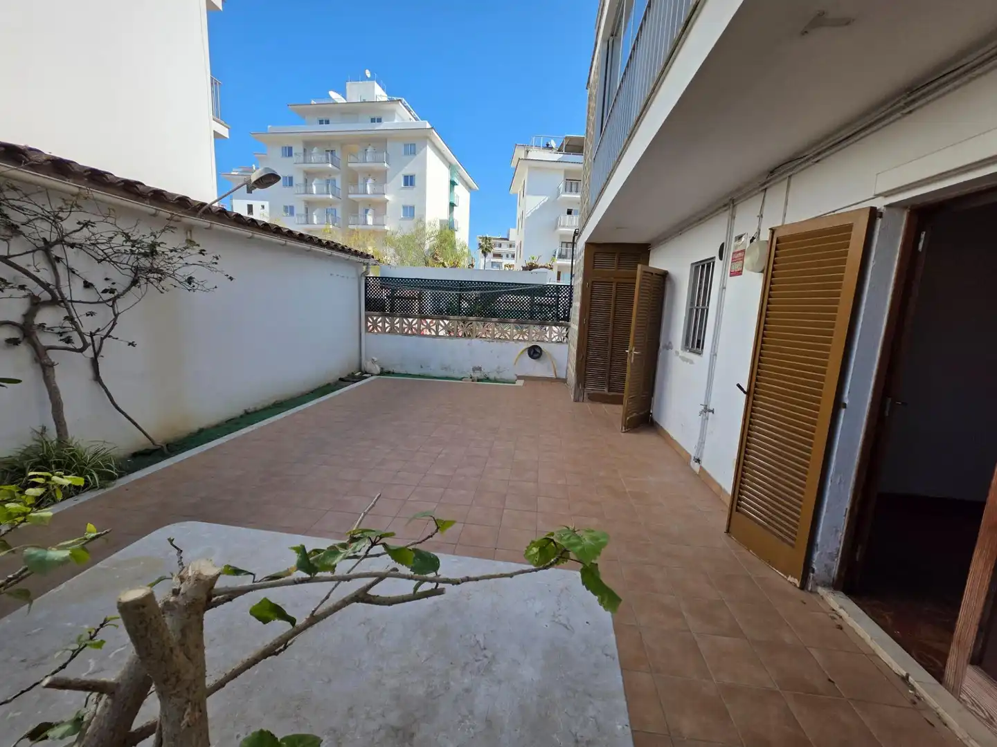 Terrasse von Erdgeschoss zum Verkauf in Alcúdia mit Klimaanlage, Privatgarten und Terrasse