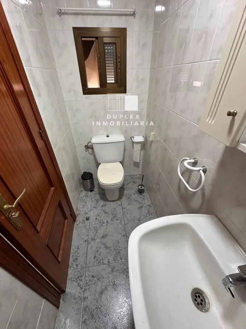 Bany de Pis de lloguer en Cuenca amb Calefacció