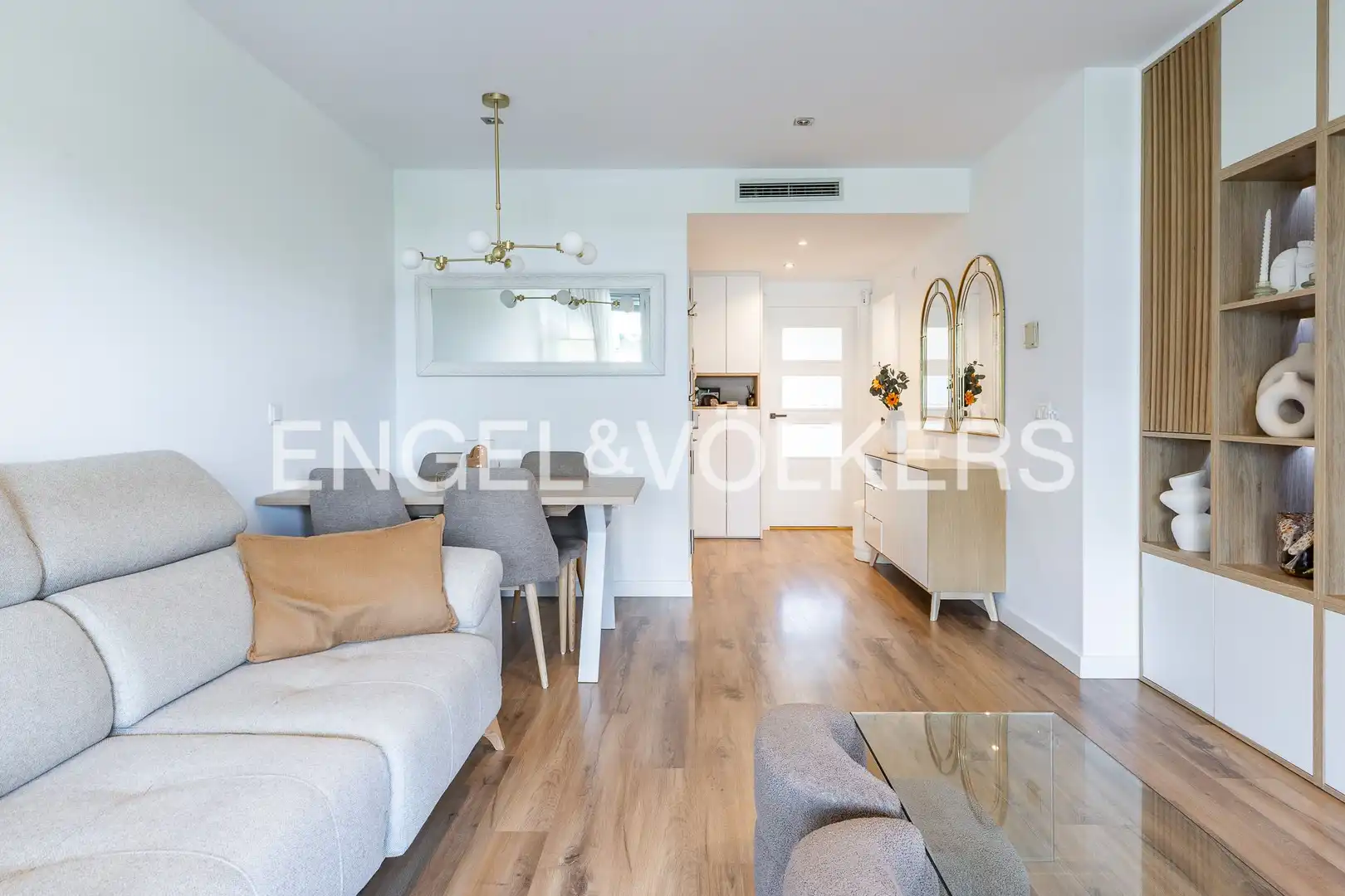 Living room of Flat for sale in Sant Adrià de Besòs  with Air Conditioner, Heating and Parquet flooring