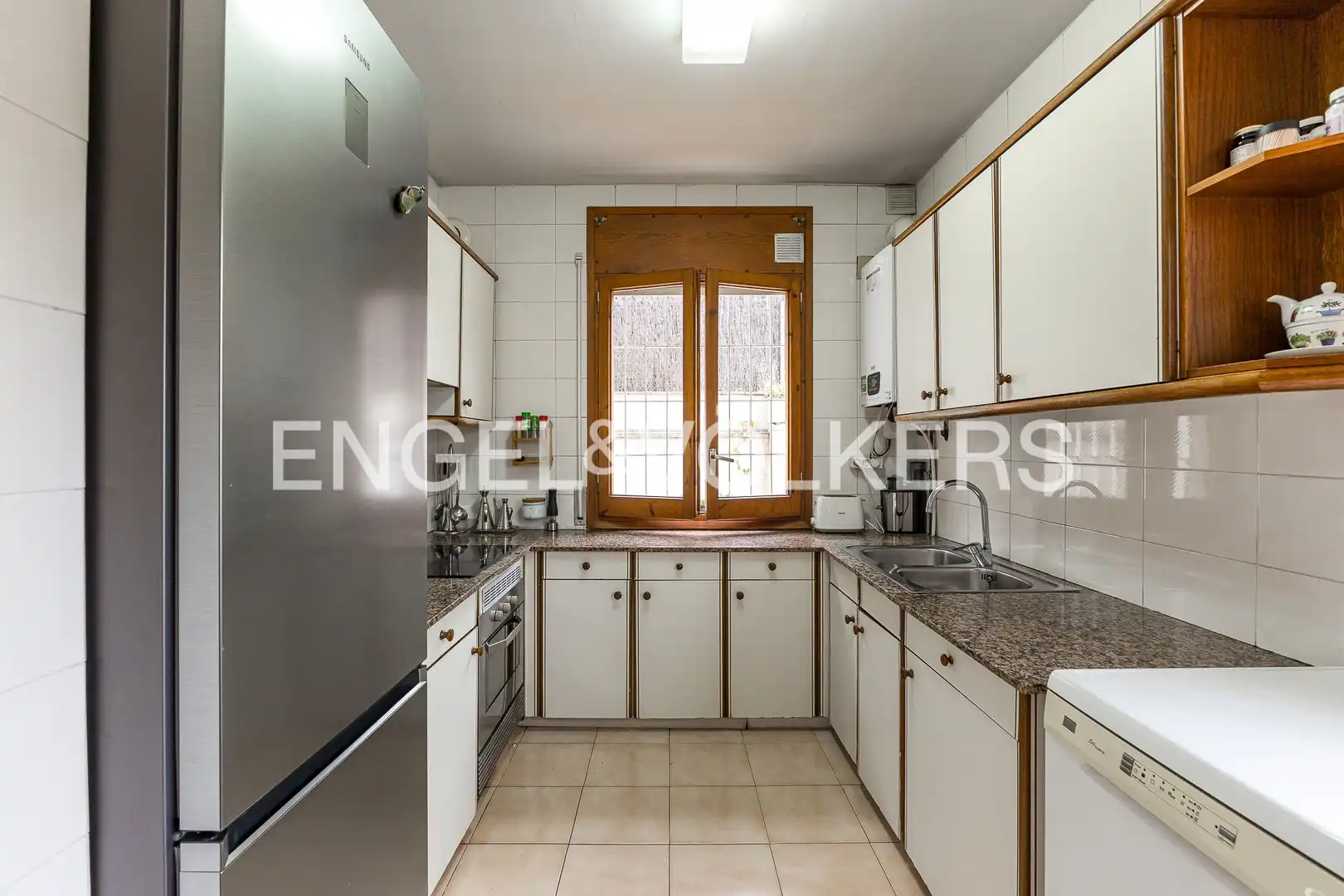 Kitchen of Houses for sale in Sant Cugat del Vallès  with Air Conditioner, Heating and Private garden