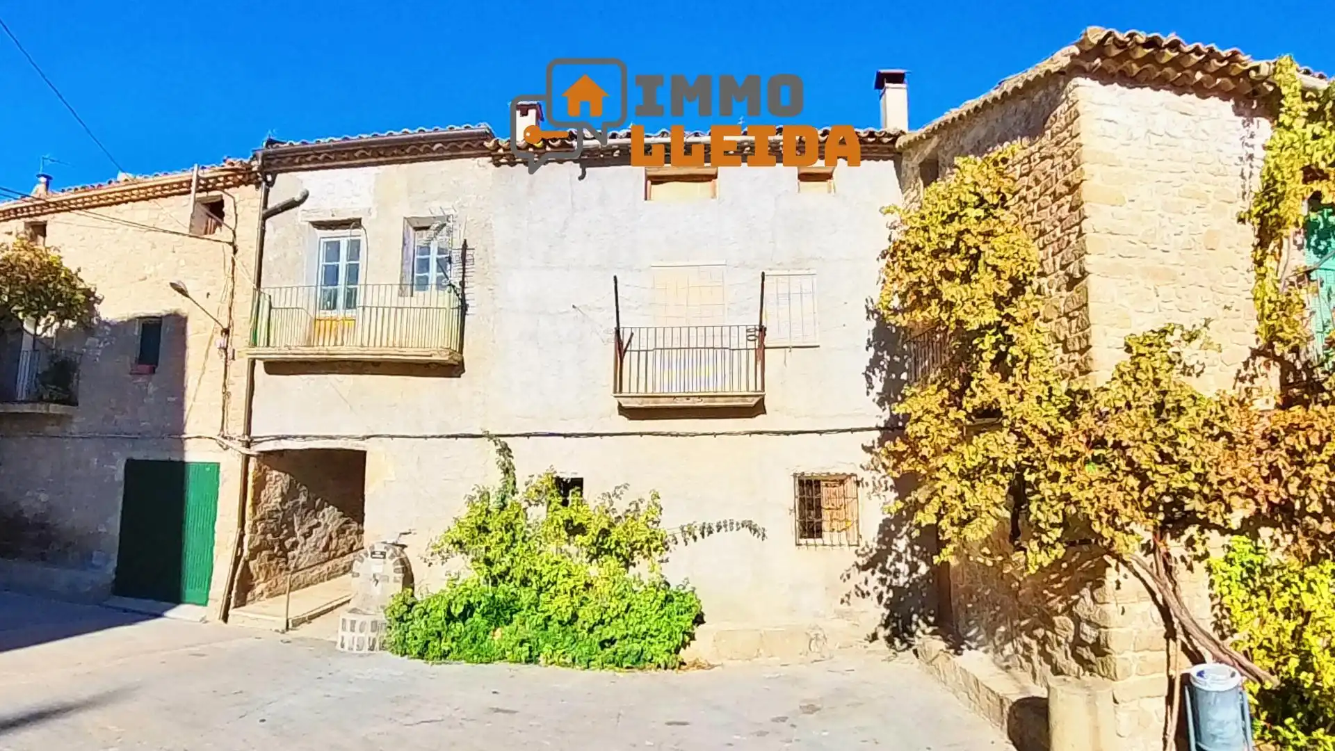 Vista exterior de Casa adosada en venta en Vilanova de Meià con Terraza, Trastero y Balcón