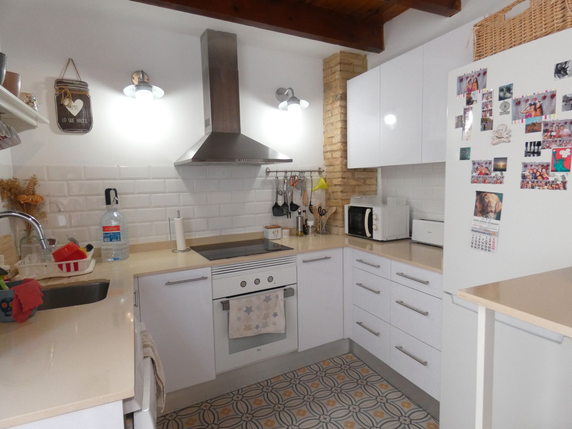 Kitchen of Duplex for sale in  Valencia Capital  with Air Conditioner, Heating and Oven