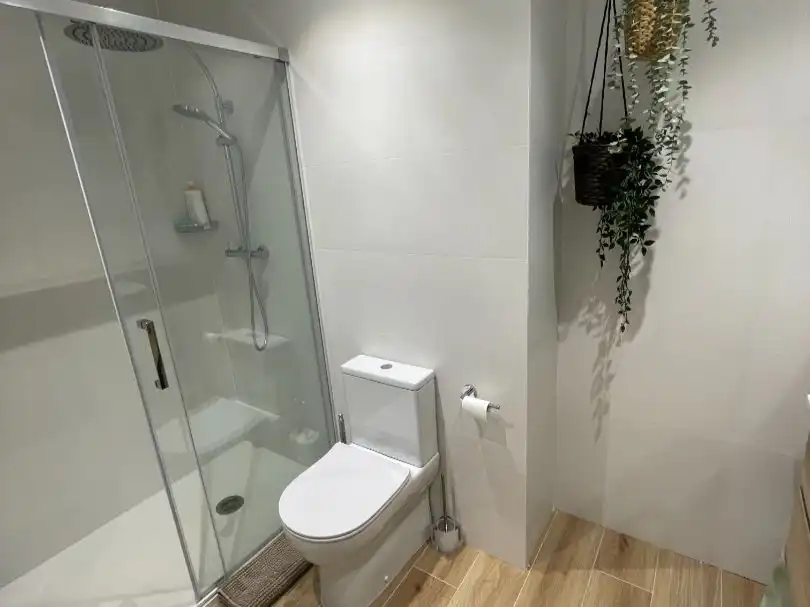 Badezimmer von Wohnung zur Miete in Brazomar
