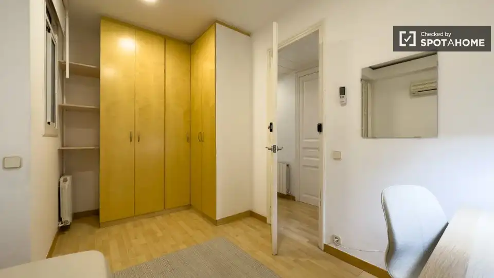 Room in El Poblenou