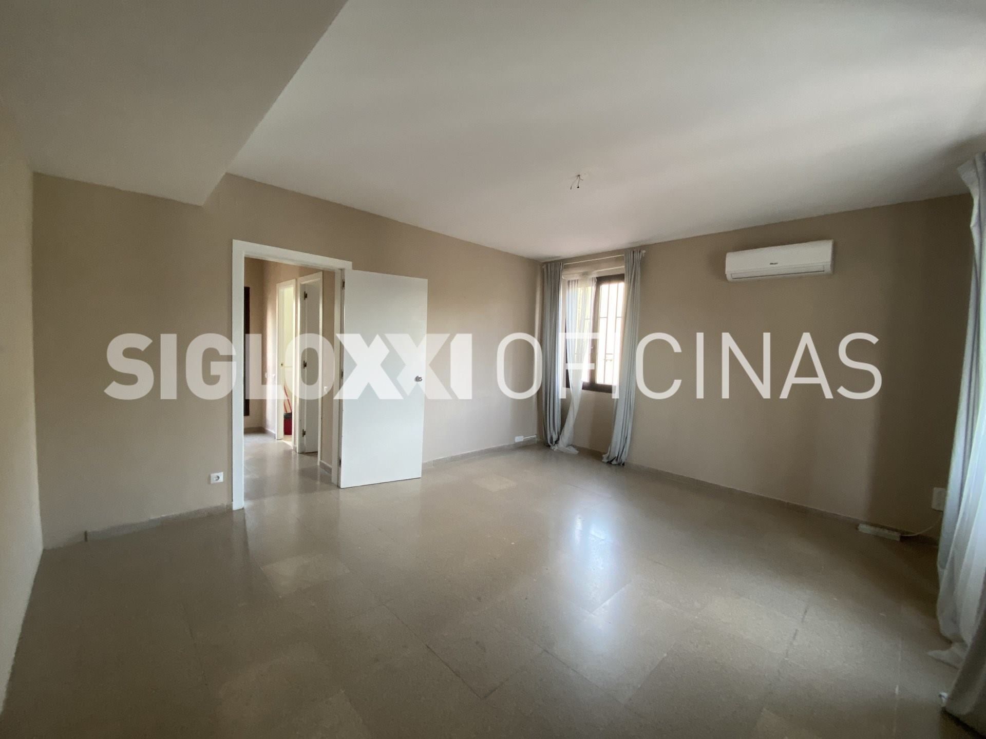 Living room of Office to rent in Badalona  with Air Conditioner, Heating and Terrace