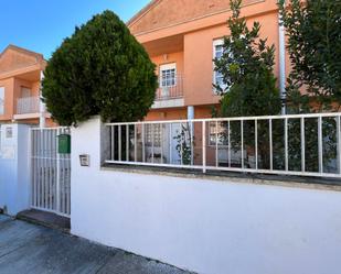 Exterior view of House or chalet for sale in Venta del Moro  with Terrace and Balcony