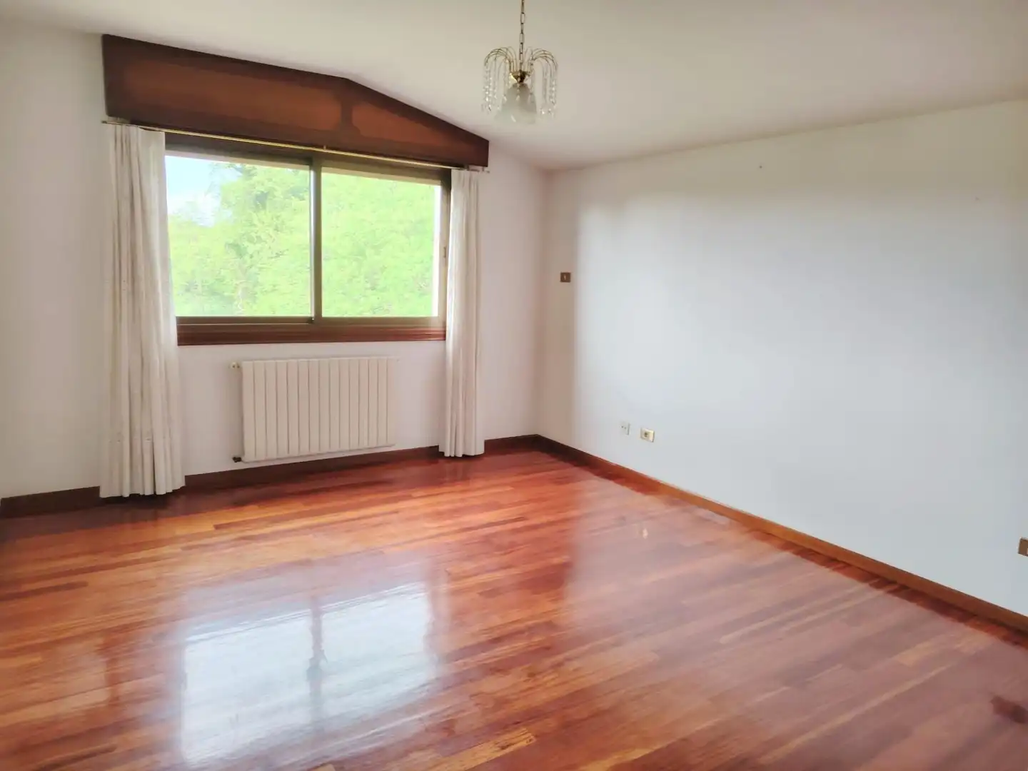 Habitación de Casa o chalet en venta en Vigo  con Calefacción, Terraza y Balcón