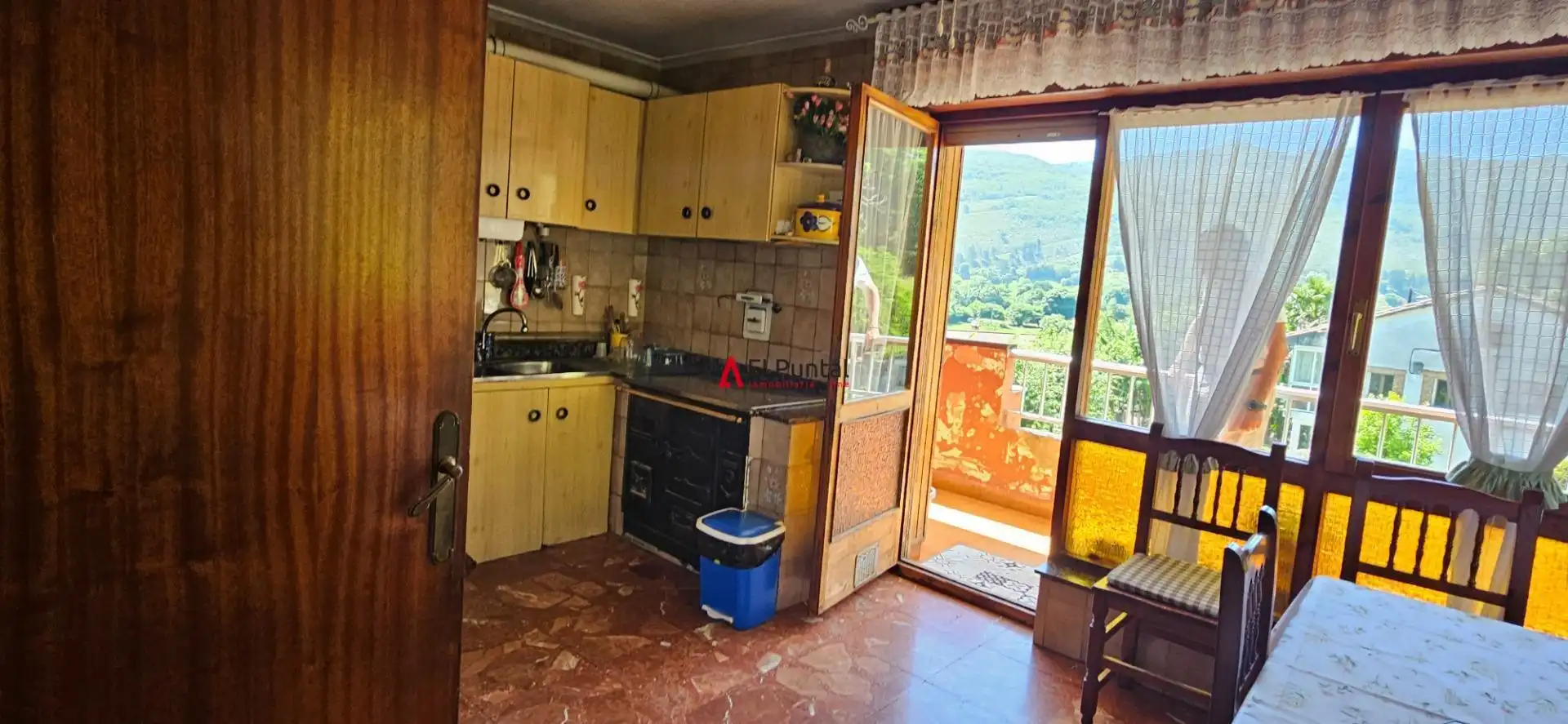 Casa rústica amb terrassa en venda a Voto, imagen 20