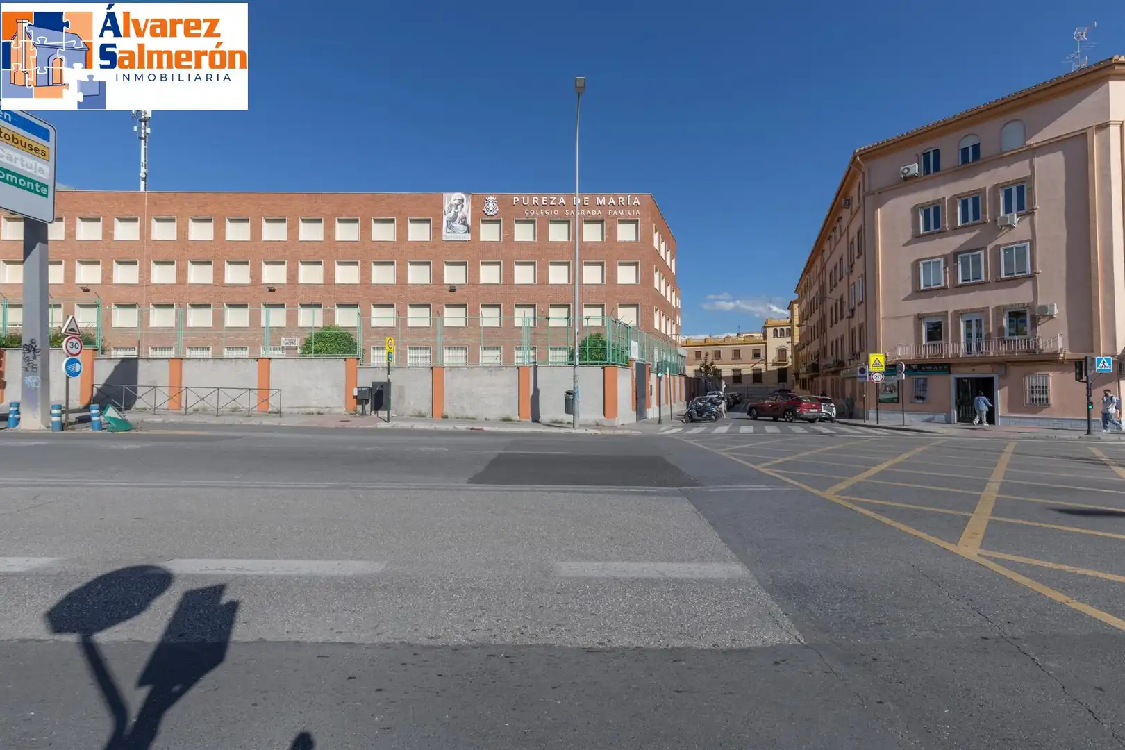 Außenansicht von Wohnung zum Verkauf in Granada mit Klimaanlage und Heizung