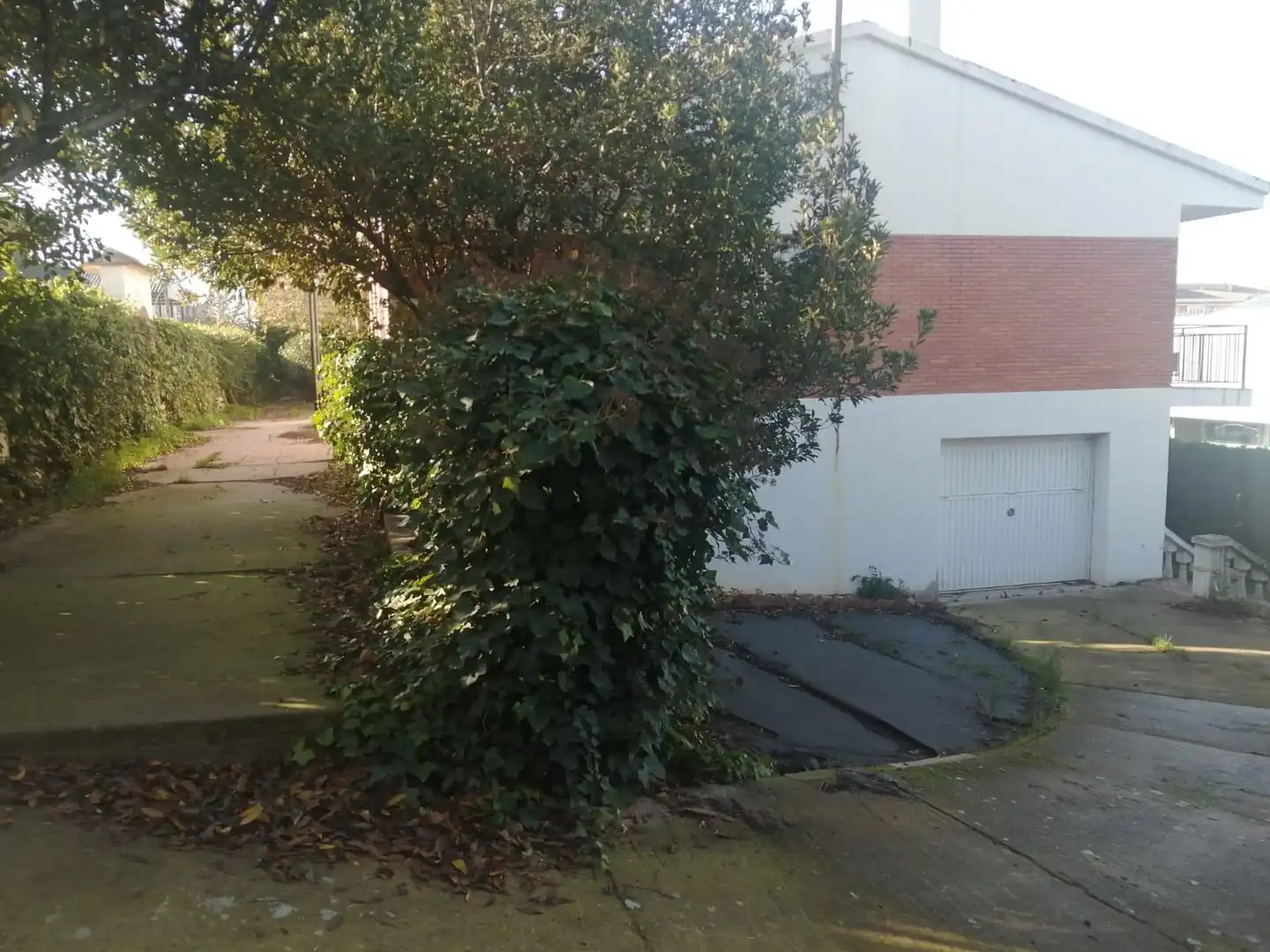 Aparcament de Casa o xalet en venda en Tàrrega amb Jardí privat, Terrassa i Traster