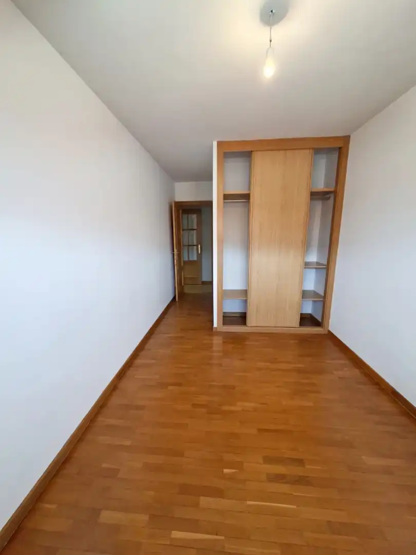 Habitación de Ático en venta en Ribeira con Calefacción, Terraza y Trastero