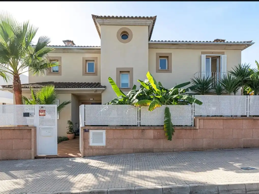 Villa avec piscine à vendre à Camamilla 23