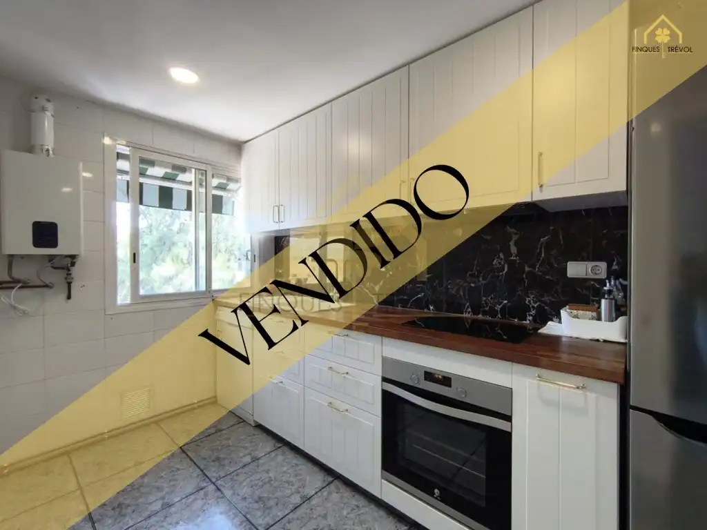 Wohnung mit Aufzug zum Verkauf in Calle Arcadi Viñas
