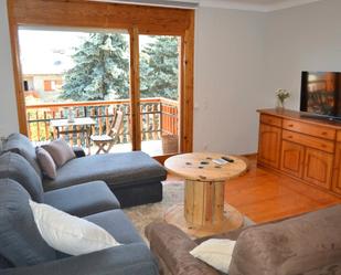 Dormitori de Apartament de lloguer en Alp amb Calefacció, Parquet i Terrassa
