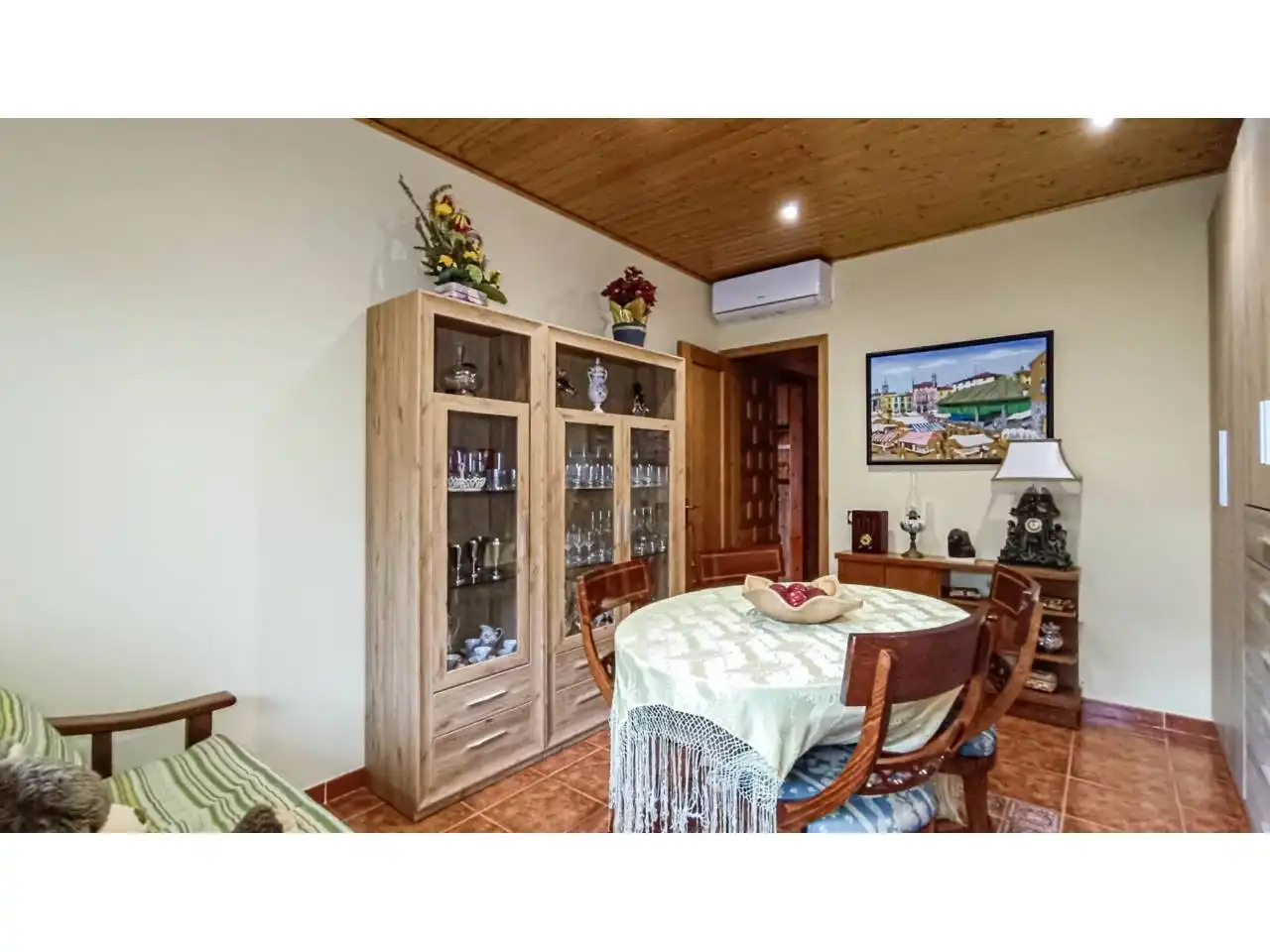 Menjador de Casa o xalet en venda en Llinars del Vallès amb Aire condicionat, Calefacció i Jardí privat