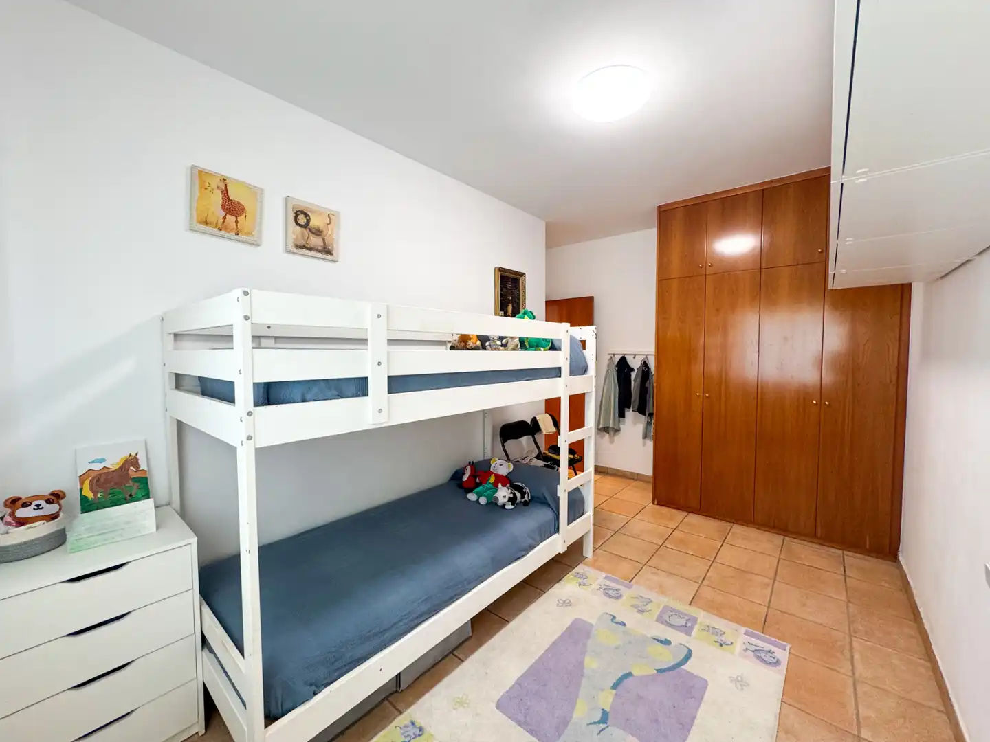 Schlafzimmer von Dachboden zum Verkauf in Sentmenat mit Klimaanlage, Heizung und Balkon