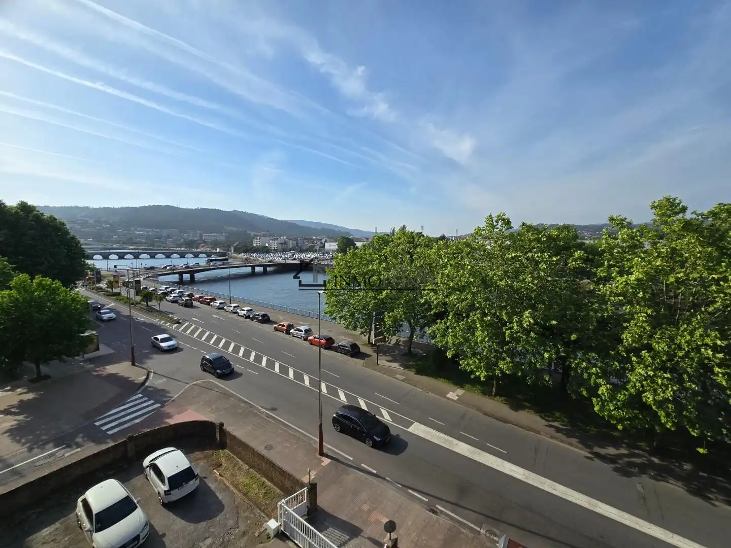 Vista exterior de Piso en venta en Pontevedra Capital  con Calefacción, Horno y Lavadora