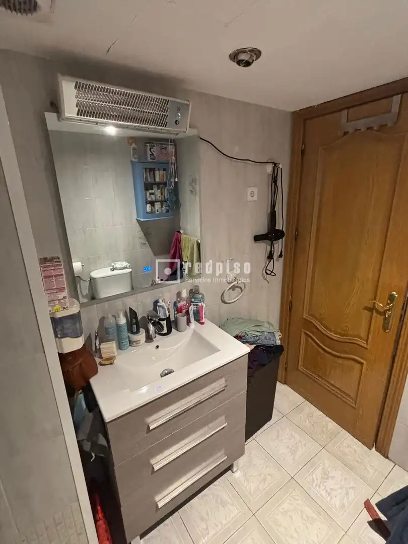 Bathroom of Flat for sale in Madrid  with Air Conditioner, Heating and Parquet flooring