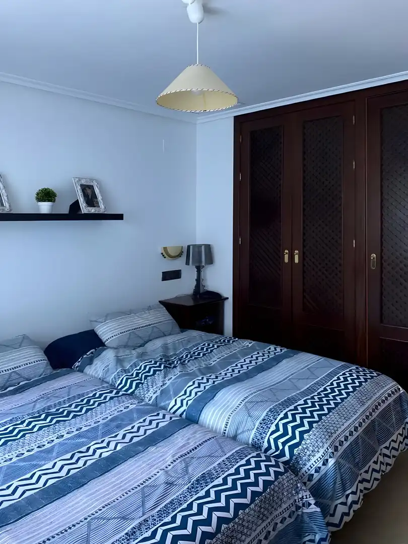 Schlafzimmer von Erdgeschoss zum Verkauf in Marbella mit Klimaanlage, Heizung und Terrasse