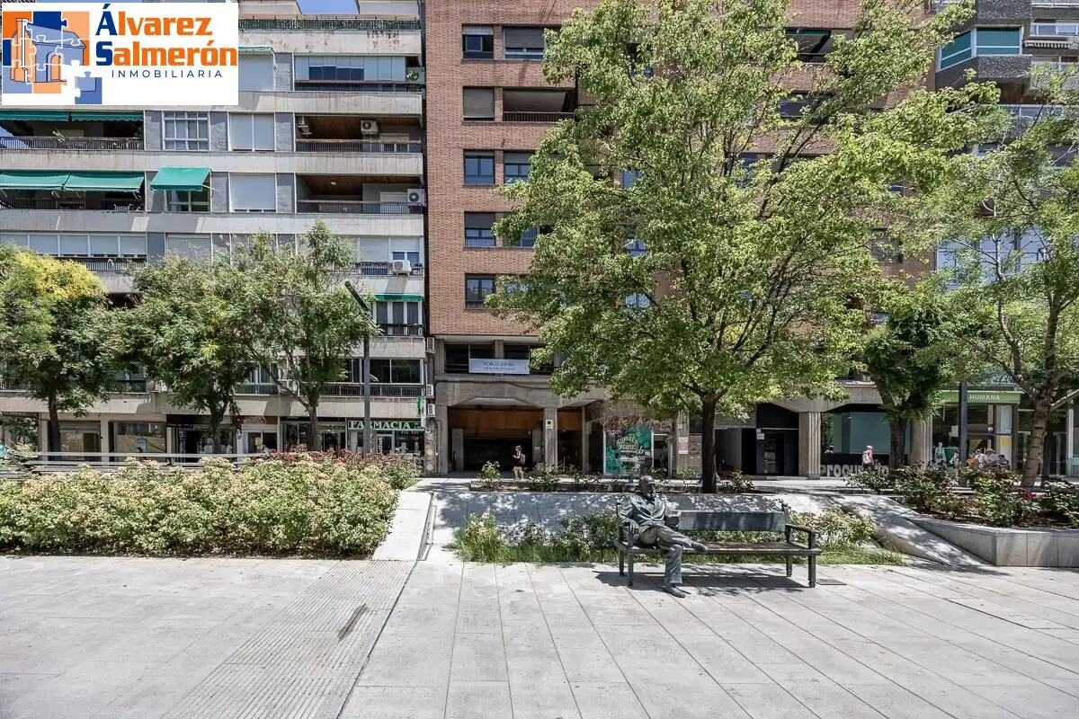 Flat with lift for sale in Beiro