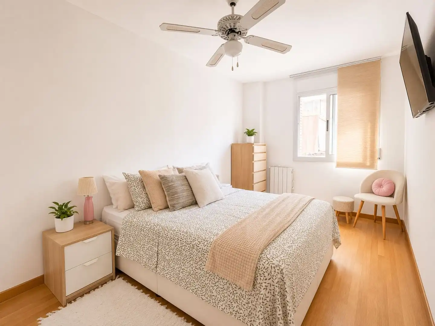 Bedroom of Flat for sale in Mataró  with Air Conditioner, Heating and Parquet flooring