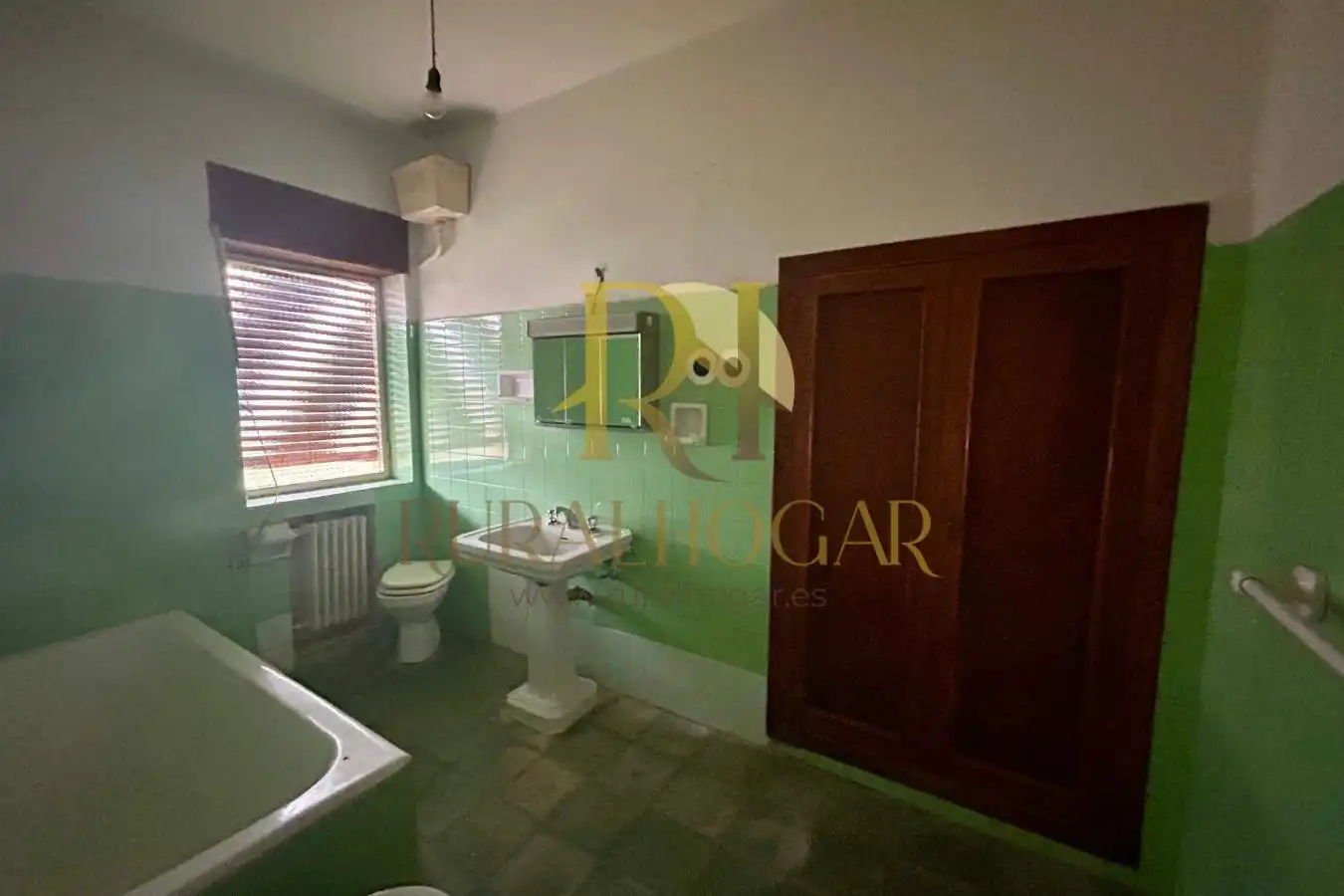 Bathroom of Houses for sale in Santas Martas  with Heating, Private garden and Terrace