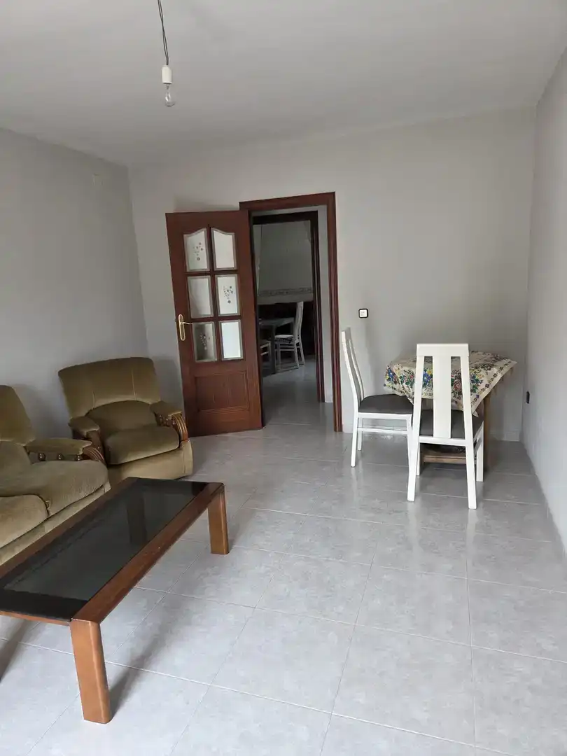 Living room of Flat for sale in Sanchotello  with Storage room, Furnished and Balcony