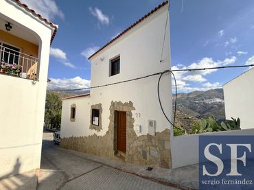 Adosado en venta en Sayalonga