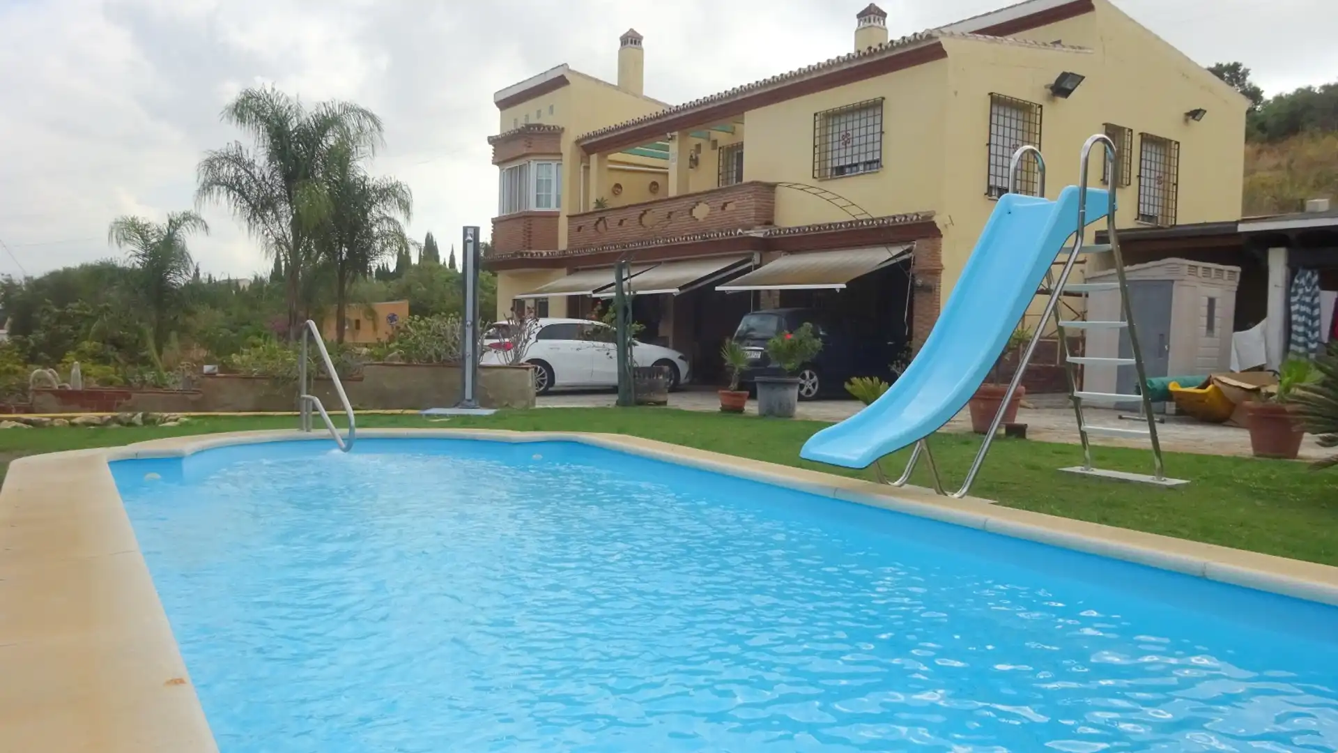 Swimming pool of Houses for sale in Alhaurín de la Torre  with Air Conditioner, Private garden and Terrace