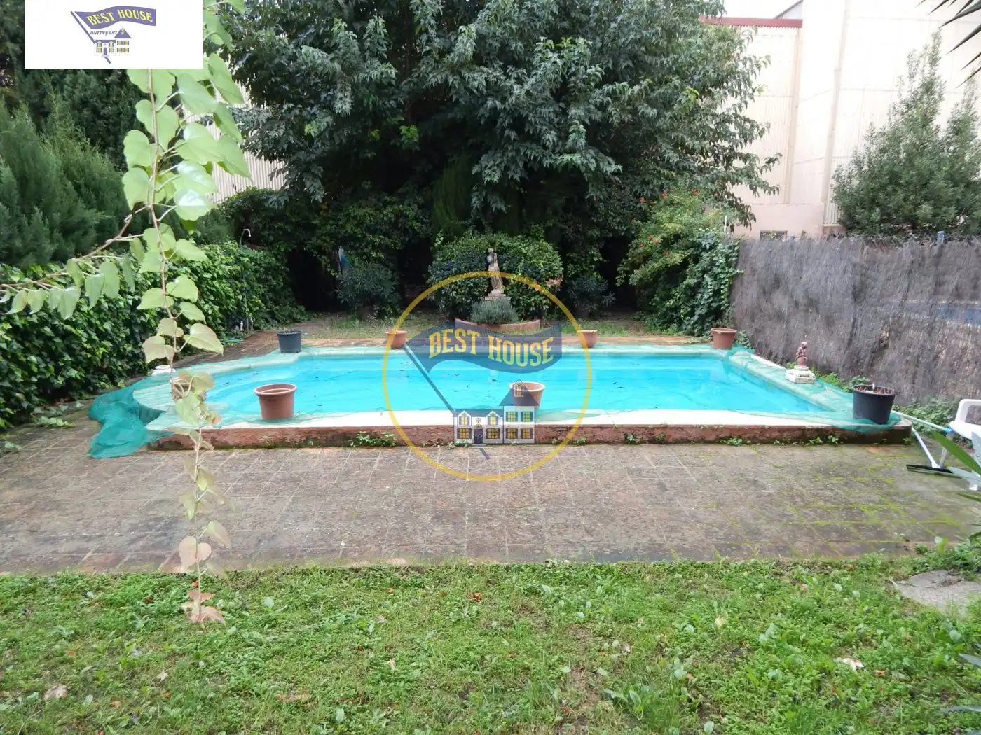 Swimming pool of Houses for sale in Ontinyent  with Private garden, Storage room and Swimming Pool